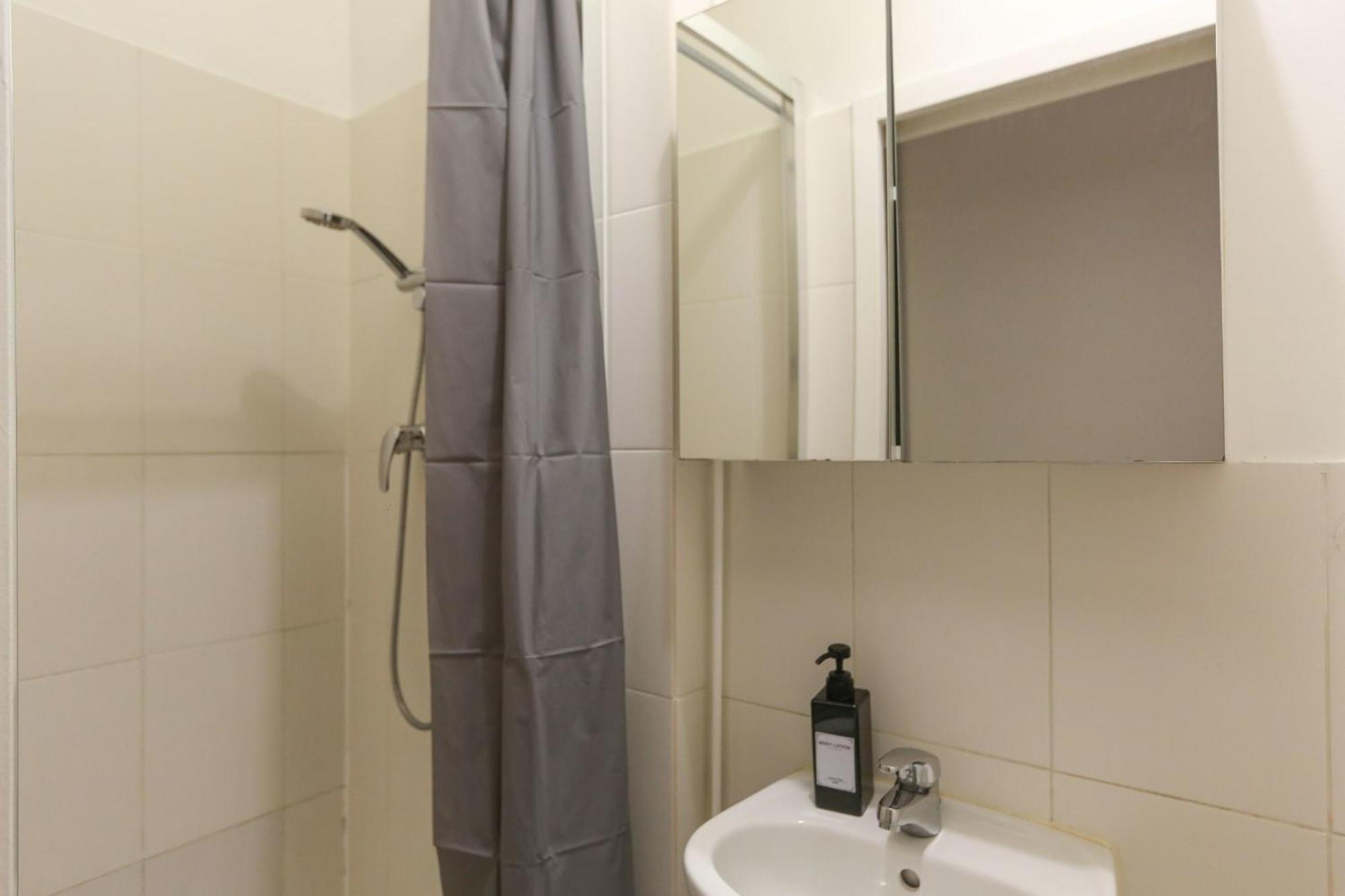 Superb quiet&comfortable studio apartment París Exterior foto