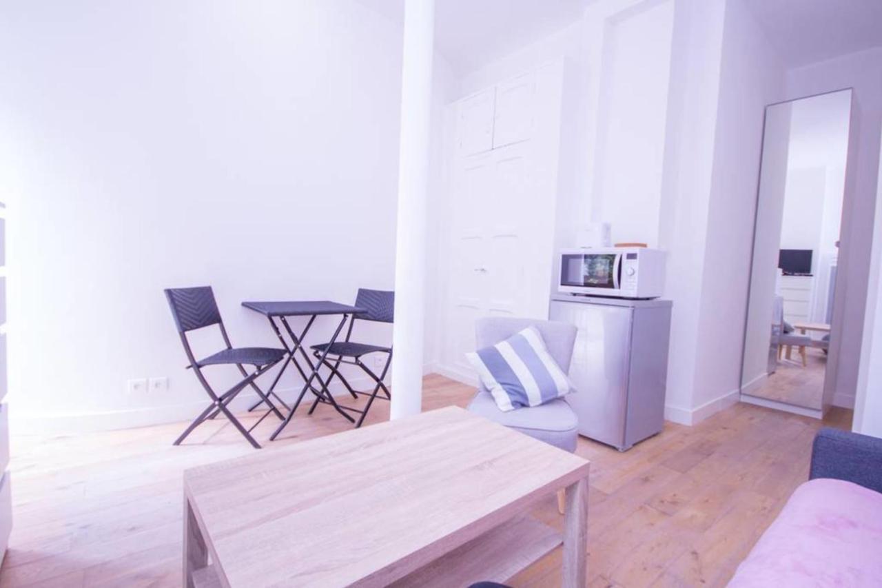 Superb quiet&comfortable studio apartment París Exterior foto